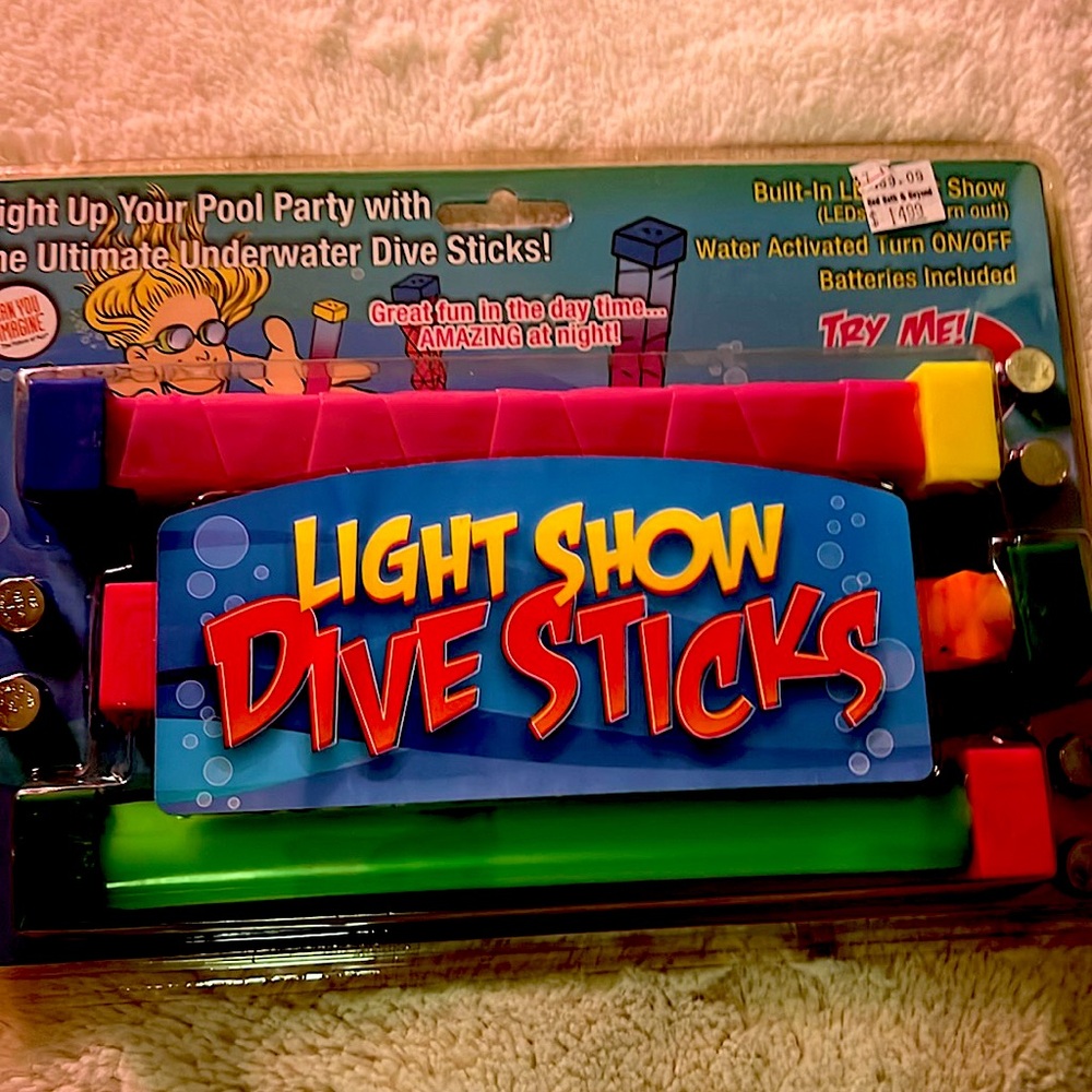 Ligh it Show Dive Sticks